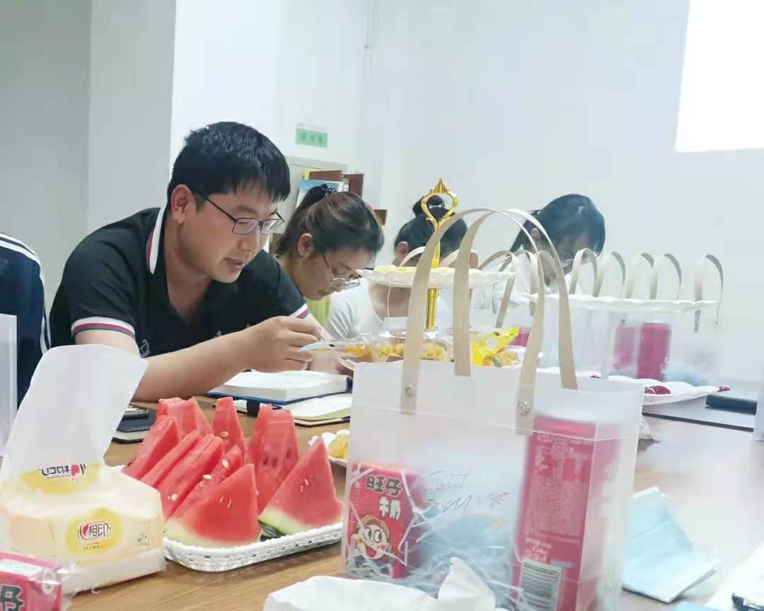 讀書(shū)分享會(huì)